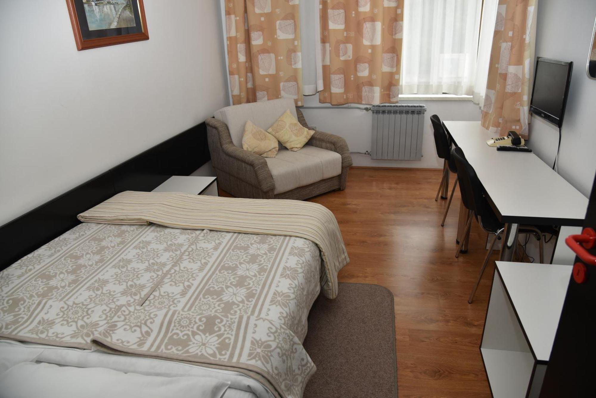Hotel Park Nasice Екстер'єр фото